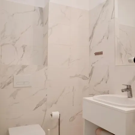 Onyx By Baltic Apartment